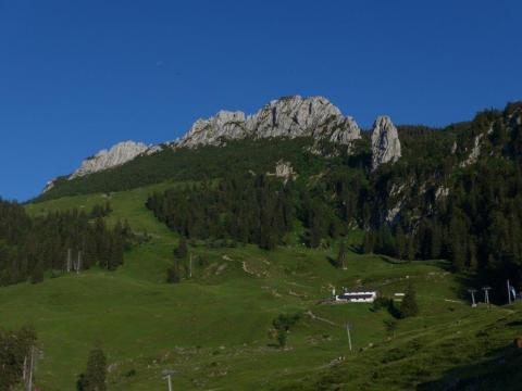 850 Meter Aufstieg warten auf uns. Foto: Susanne Grohs-von Reichenbach