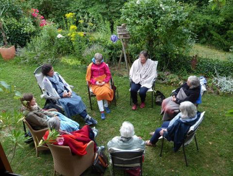 Meditation und anschließendes Trommelgeschenk öffnen Herzen. Foto: Wolfgang Fuchs